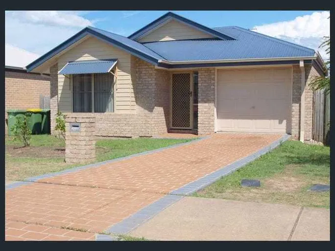 FAMILY HOME IN A GREAT LOCATION WITH BRAND NEW CARPET