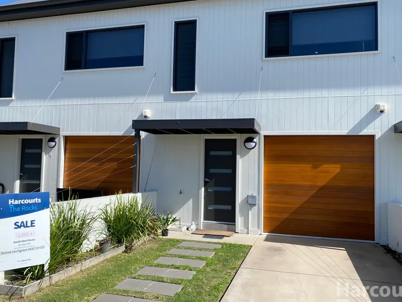 Large Modern Villa With Dual Access – 220m2 – Bigger Than Most Houses