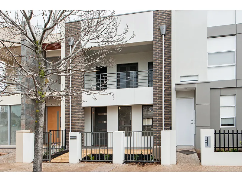 Stunning Home on Redward Avenue, providing easy access to all Suburbs