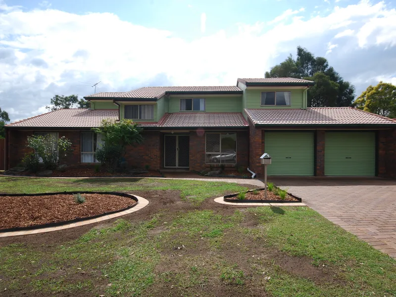 Spacious Family Home - Peaceful and Quiet Location