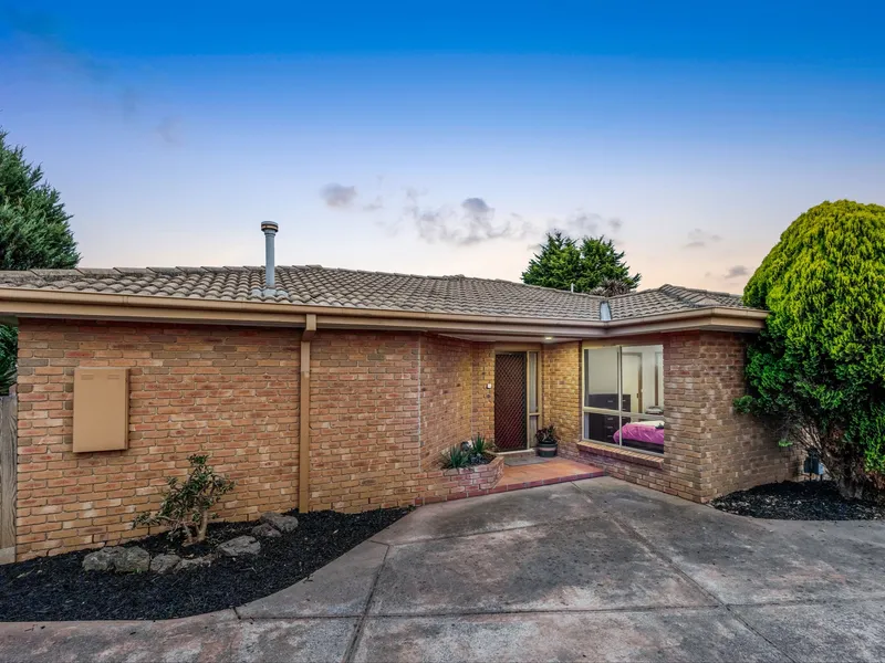 Streetfront 1-of-2 in a Quiet Court