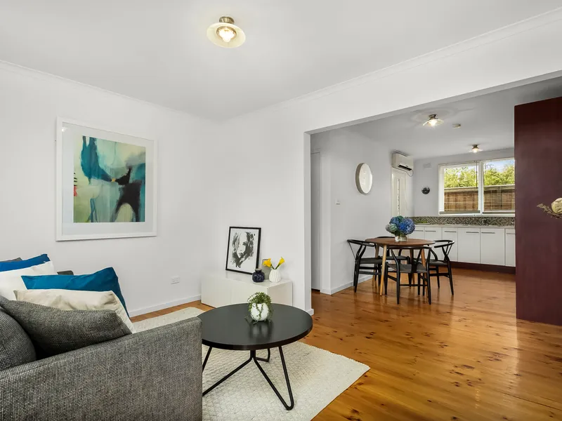 Location & Style, All In One! 