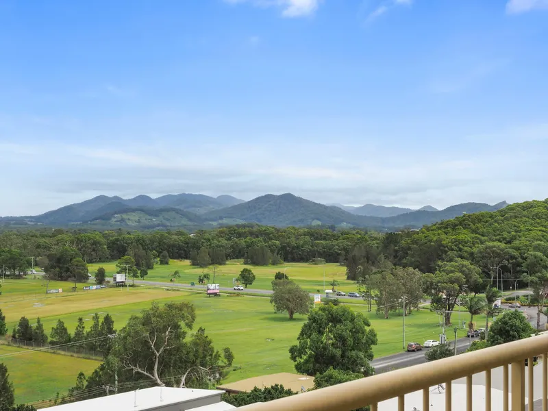 Wake up to the ocean and mountain view of Coffs Harbour...