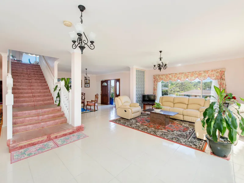 Spacious Dual Family Living 