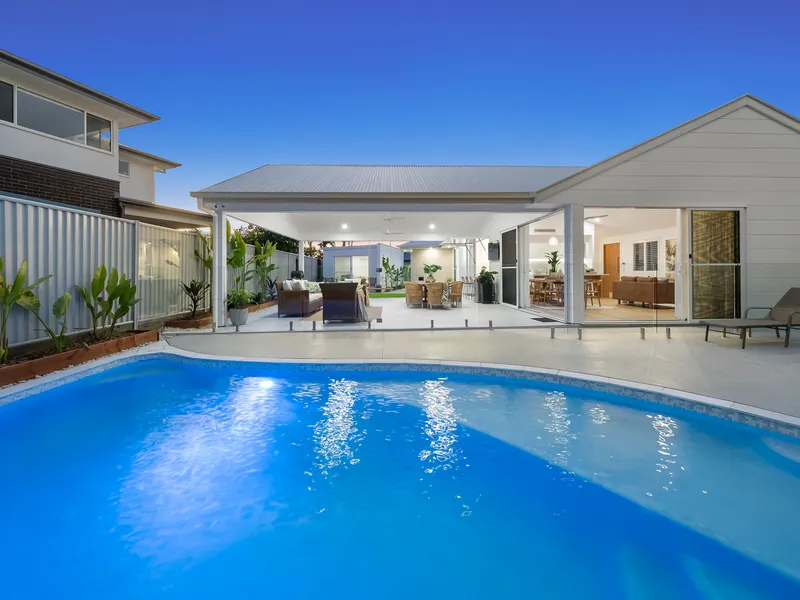 Coastal Perfection in Central Mermaid Waters