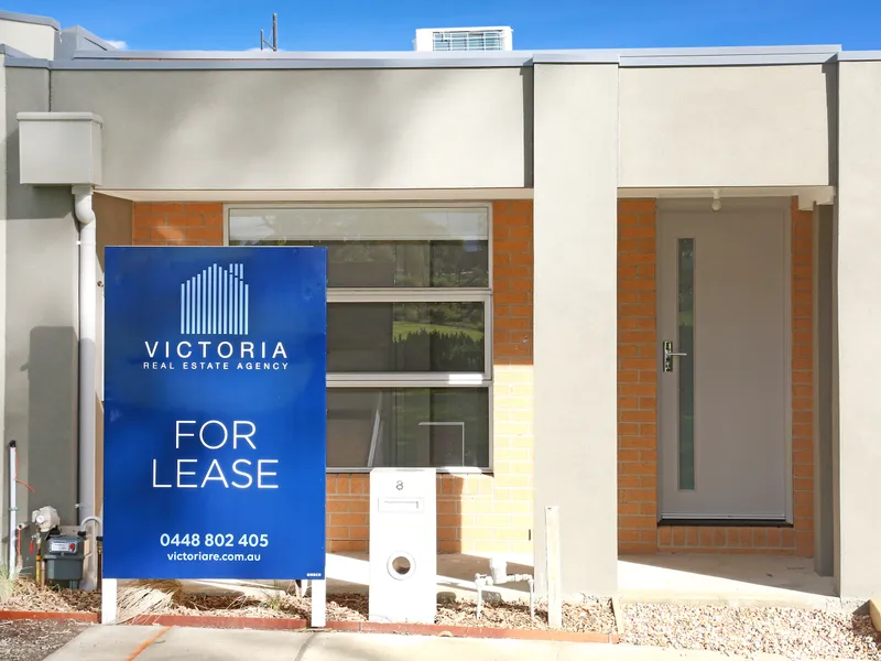 NEAR NEW AND READY TO ENJOY! LOCATION MAP IN PHOTOS