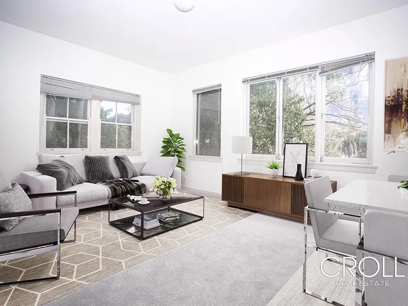 Stylish One Bedroom Plus Ssnroom/Home Office