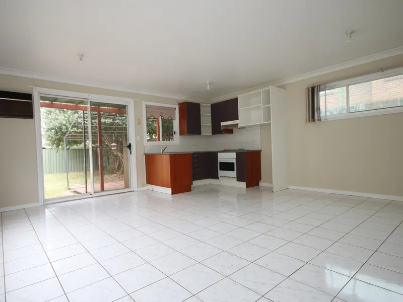 Large 1 Bedroom Granny Flat