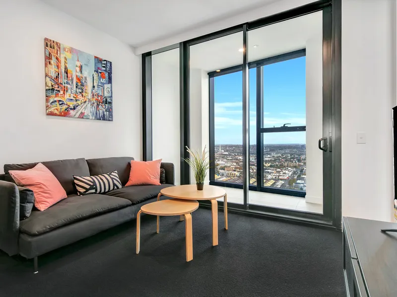 Furnished 2 Bed 1 Bath Apartment in Swanston Central
