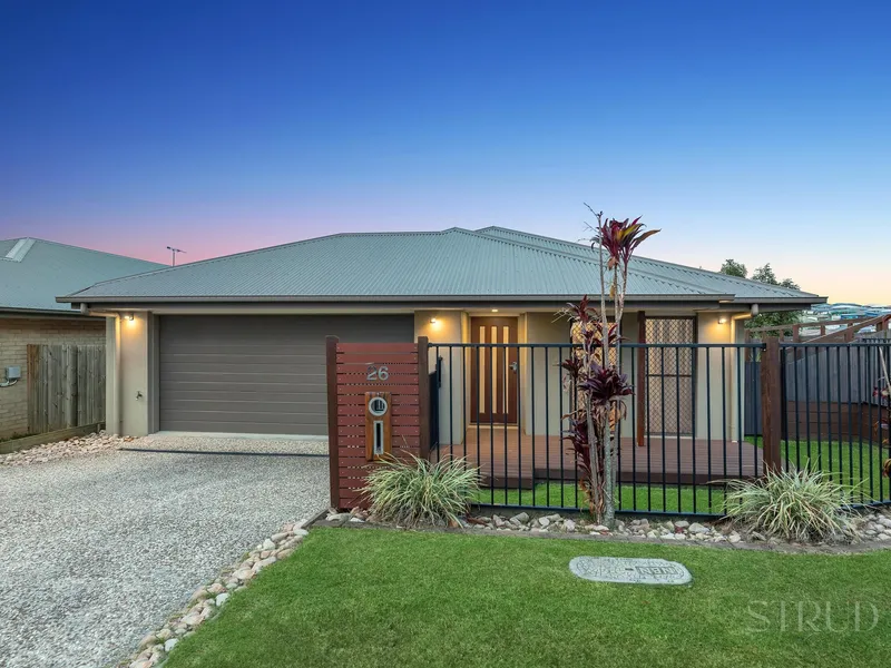 Elegance in Highly Sought After Neighbourhood on a Corner Block!