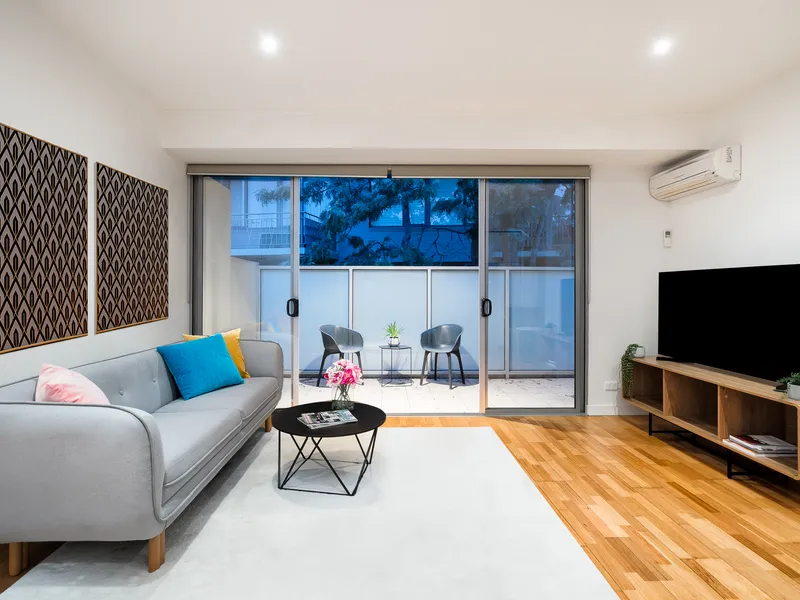 A perfect stylish living in premier Windsor location