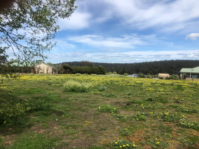 Fantastic level Block in Highlands Estate!