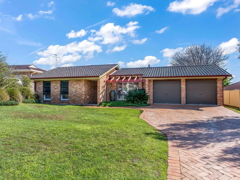 Renovated Retreat with Exquisite Gardens and Luxe Interiors