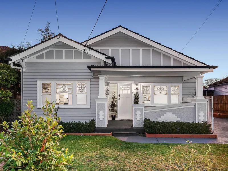 Bespoke Californian Entertainer In The Heart Of Oakleigh