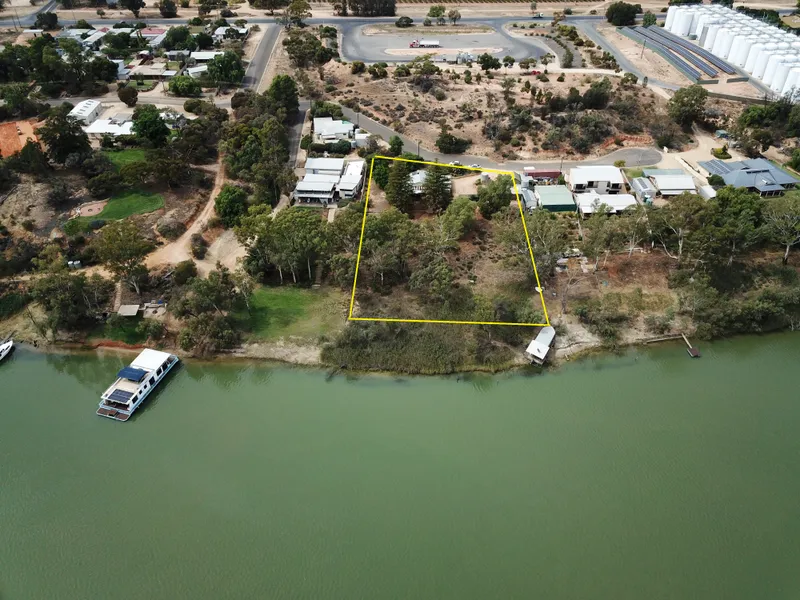 AN ABSOLUTE RIVERFONT GEM!