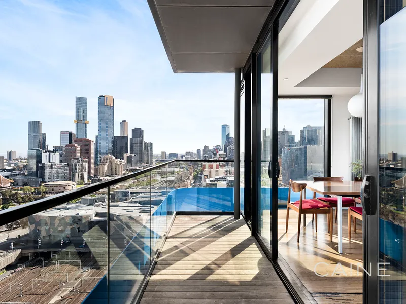 Unprecedented Panorama in Penthouse Perfection at Flinders Street’s Paris End