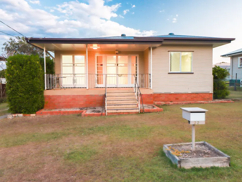 Outstanding Family Home on Huge 711m2 Allotment