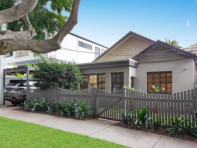 Charming Family Haven On A Private Leafy Block