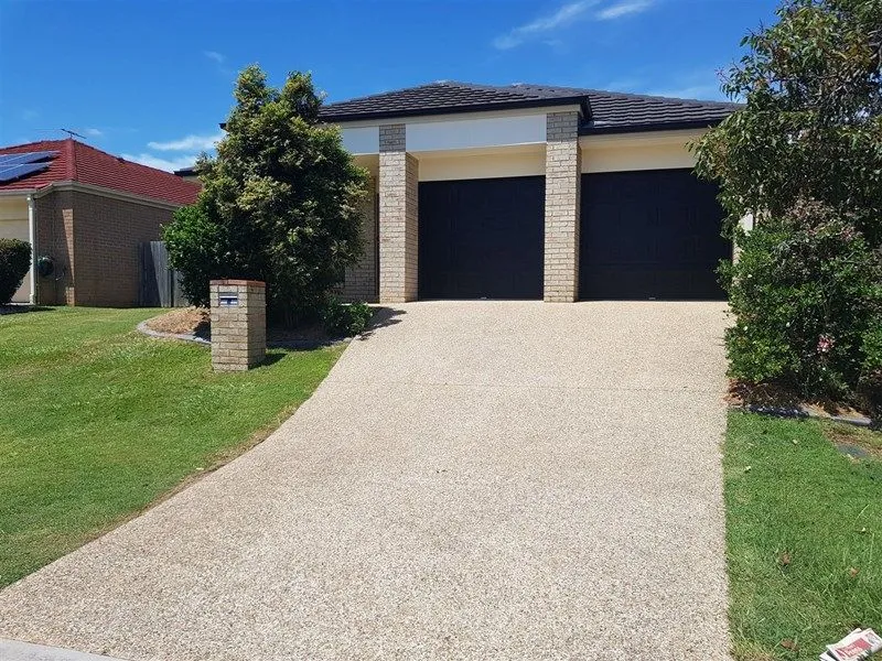 PARKLANDS AT YOUR DOORSTEP - SPACIOUS HOME w/ SEPERATE LIVING