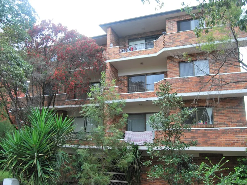 Large Renovated 3 Bedroom Unit