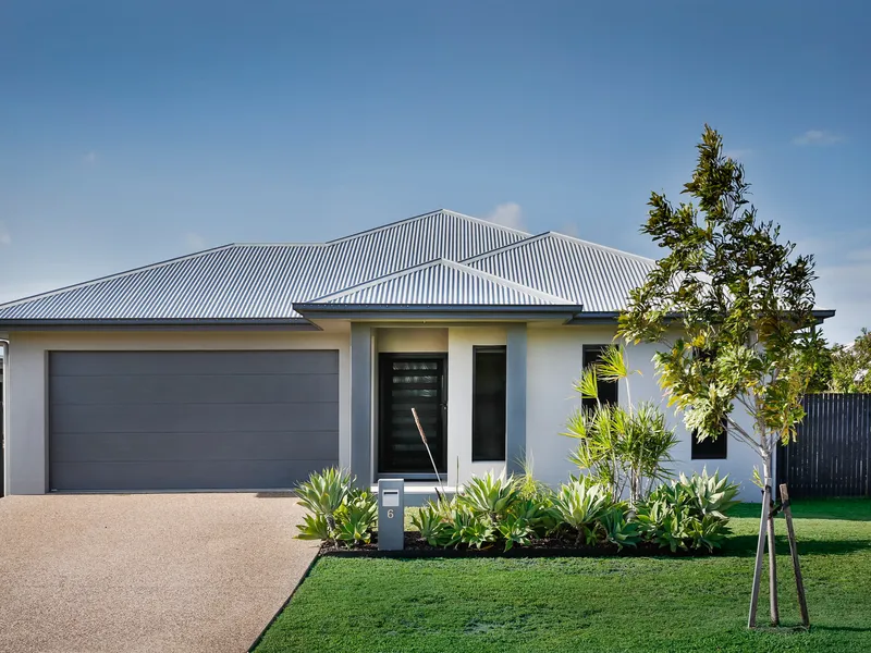 Modern, Fresh home - move right in!