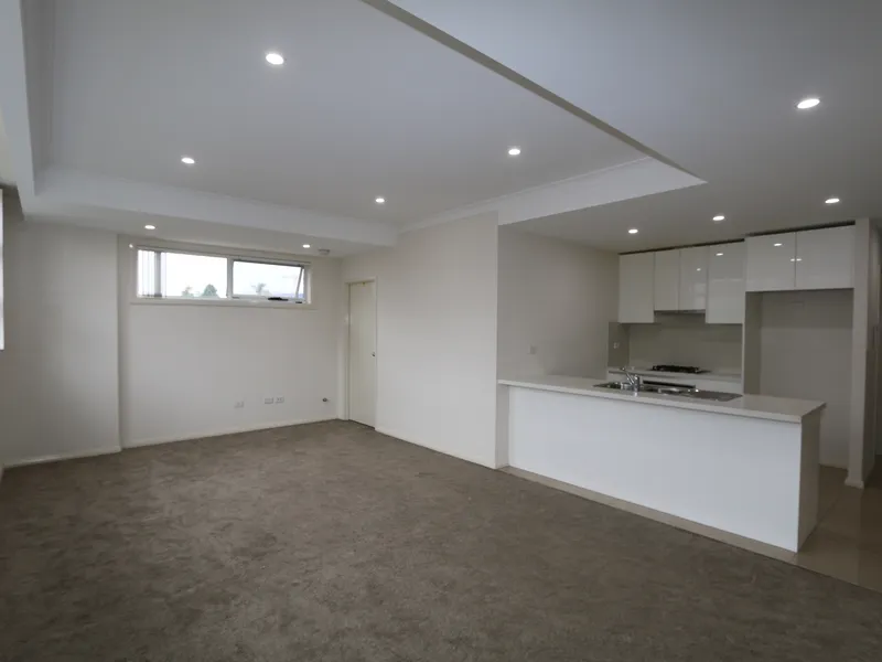 Oversized, Open Floorplan 2 Bedroom