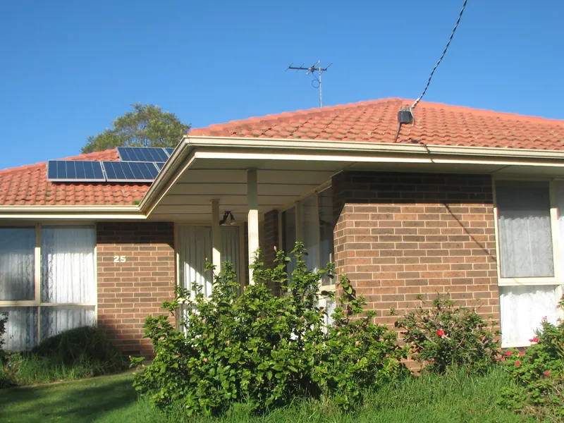 HOUSE FOR RENT CLOSE TO STATION