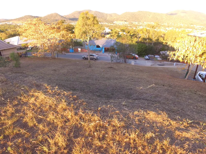 Prestigious Panorama Heights Estate is calling your name!!!