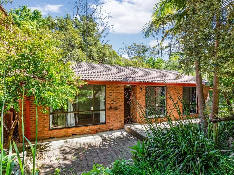 3 BEDROOMS | 1 BATHROOMS | 2 CAR CARPORT