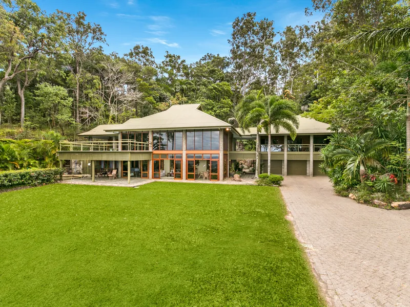 MUST BE SOLD - ELEVATION, SECLUSION & THE BEST VIEWS IN CAIRNS