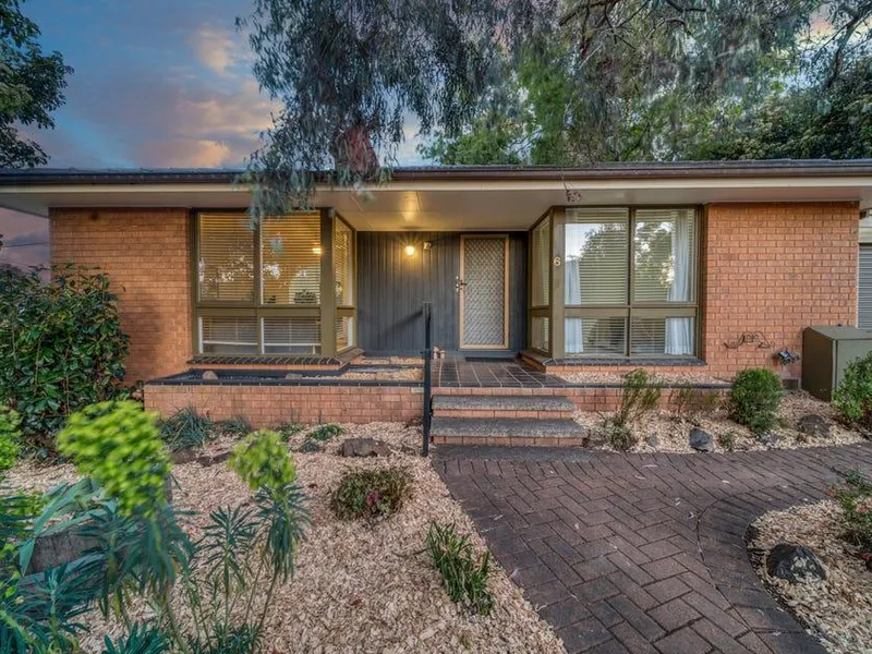 Spacious Family Home: Modern, Sunlit Home with Idyllic North-Facing Terrace.