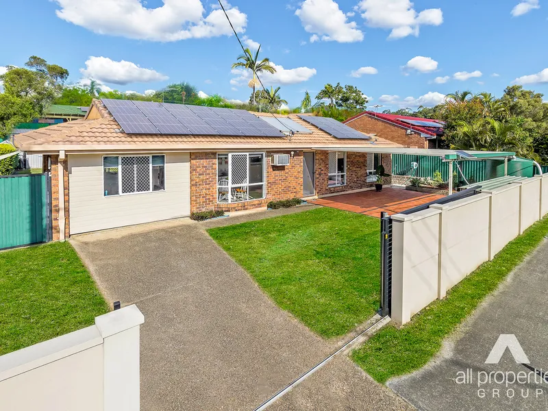 Immaculate home positioned in an amazing location - Set on 648sqm Be Quick to secure this beautiful property !!