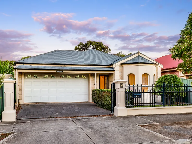 Contemporary Bay Window Villa in a picturesque location