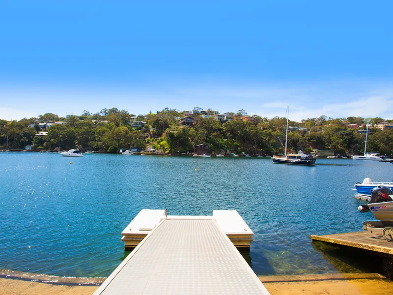 PRIME STREET TO DEEP WATERFRONT HAVEN - PRICED TO SELL