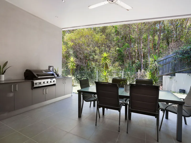 Hidden Private Townhouse