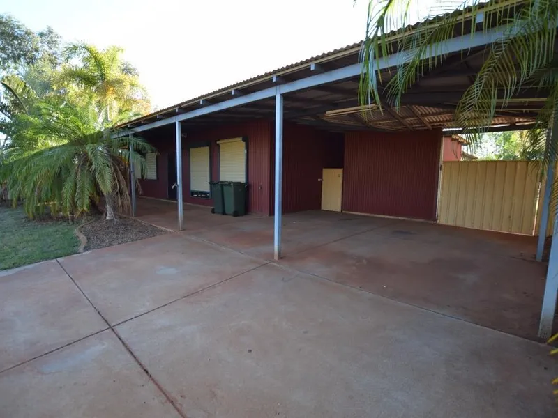 TROPICAL PARADISE - 4x2 + POOL + LARGE YARD
