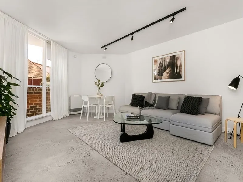 Lifestyle, Location – Love it!