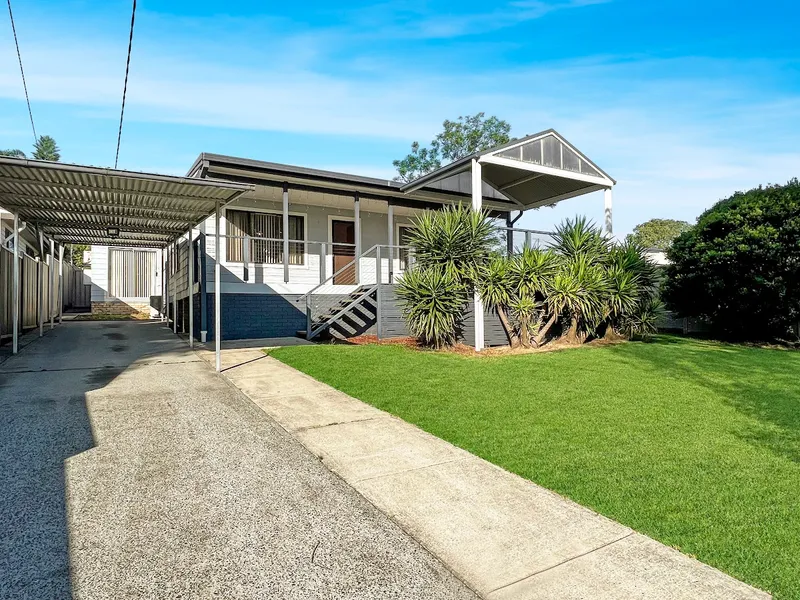 HUGE 942M2 PARCEL OF LAND + SIDE ACCESS