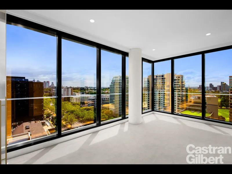 Contemporary and spacious corner apartment with breathtaking views!