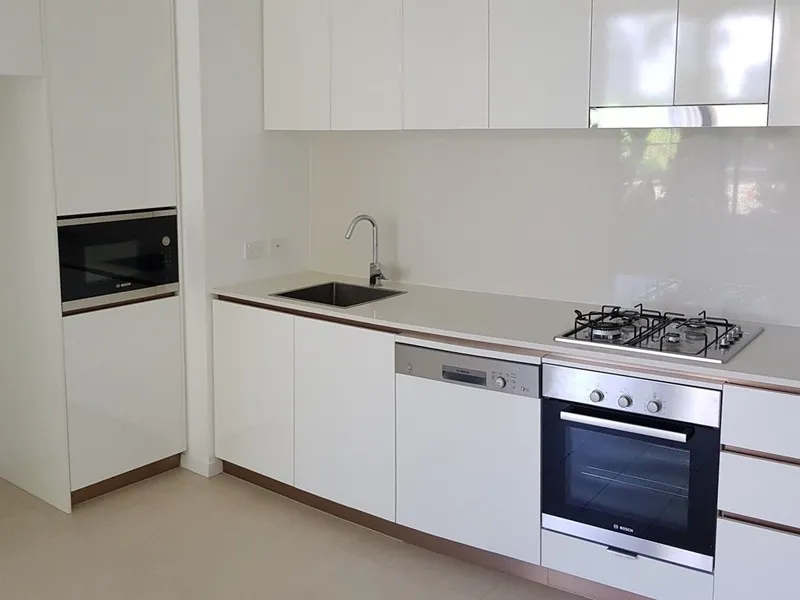 LEVEL 7 - LARGE 2 BEDROOM 2 BATHROOM APARTMENT
