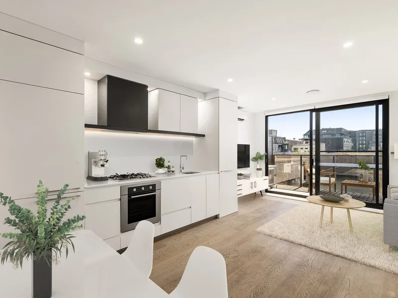 POSITION PERFECT WITH ROOF TOP ENTERTAINING & BBQ