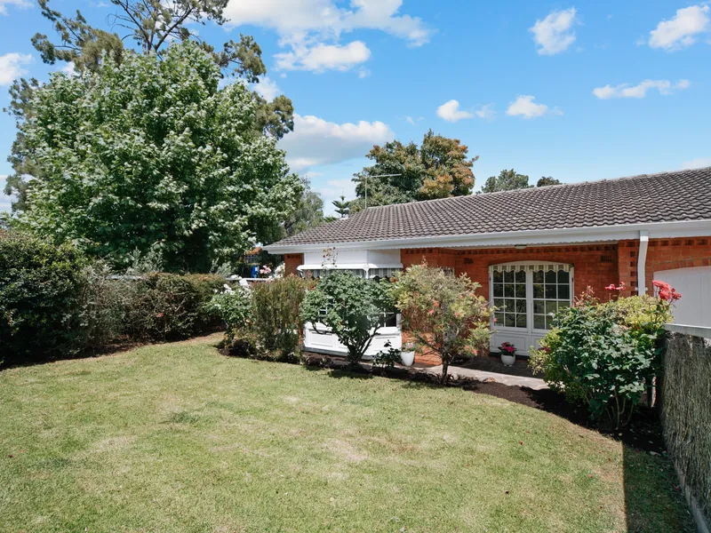 Glenunga and Linden Park Schools District! Large 2 Bedroom Duplex Home on approximately 350 SQM