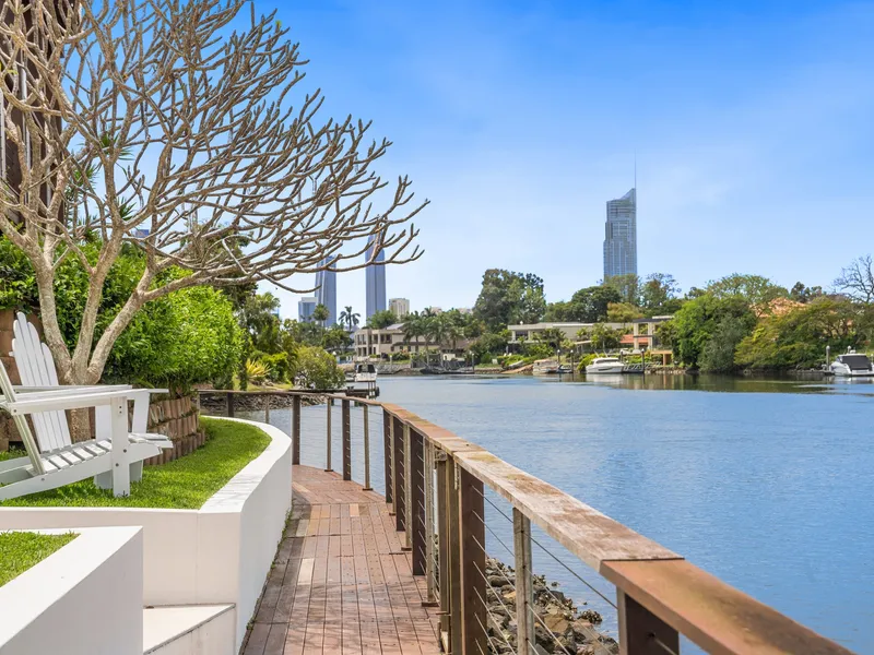 Enchanting Main River Oasis with 33.6m of Expansive Water Frontage