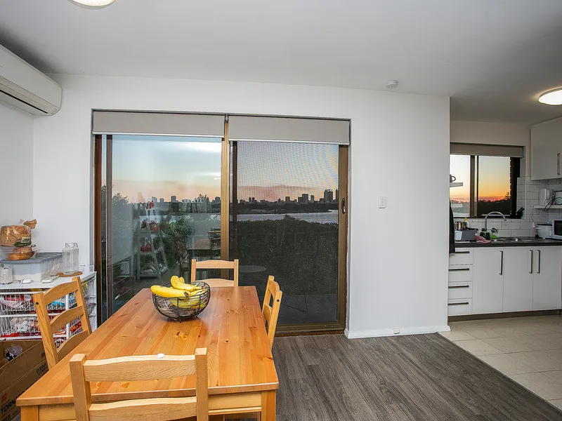 Renovated Apartment in Central Location, with Views Over Swan River