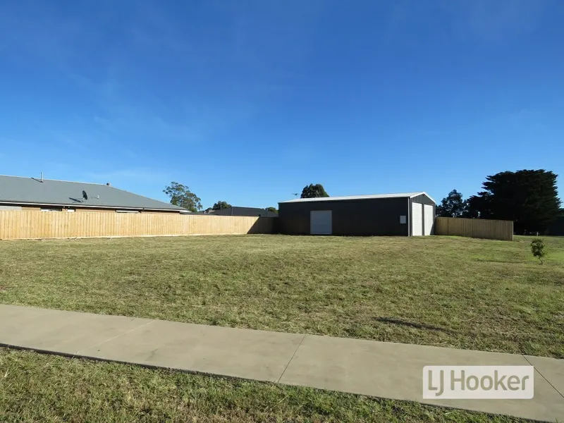 BIG SHED - LARGE ALLOTMENT
