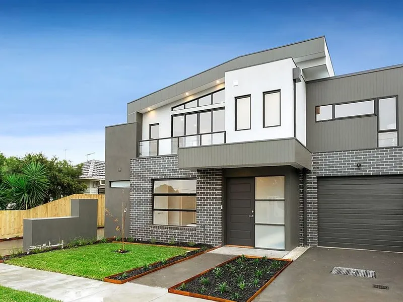 Architectural Style with Amazing Space!