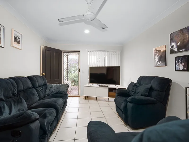 Perfect Family Living in Calamvale!
