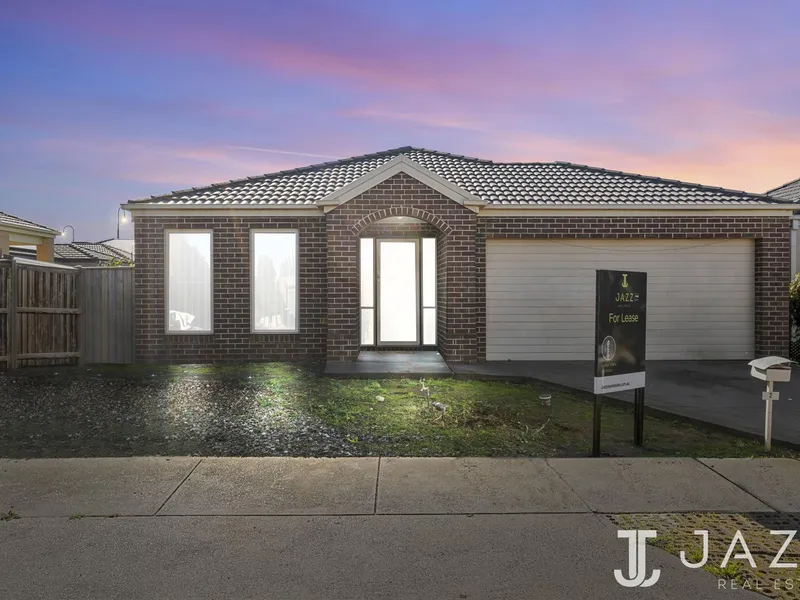 Spacious Family Home And Convenience!!!