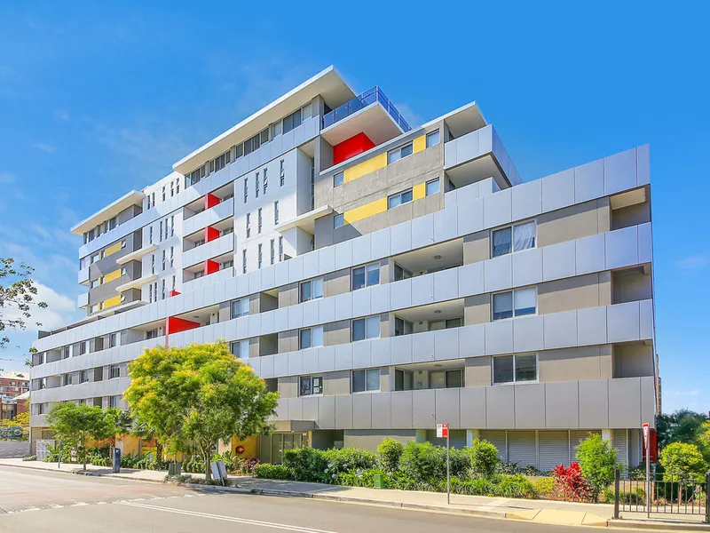 Near New 2 Bedroom Apartment