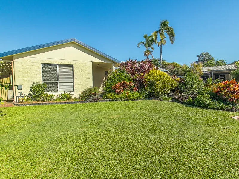 Family friendly home in a great location!